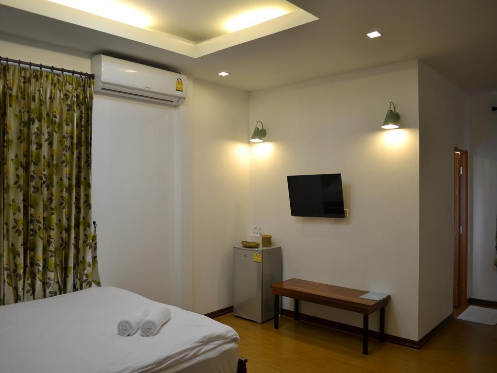 Toffee House Hotel Nakhon Nayok Room photo