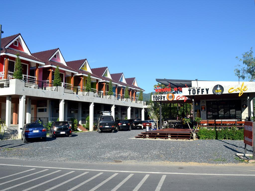 Toffee House Hotel Nakhon Nayok Room photo