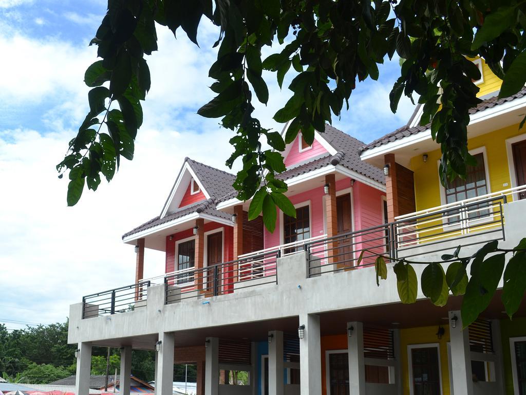 Toffee House Hotel Nakhon Nayok Room photo