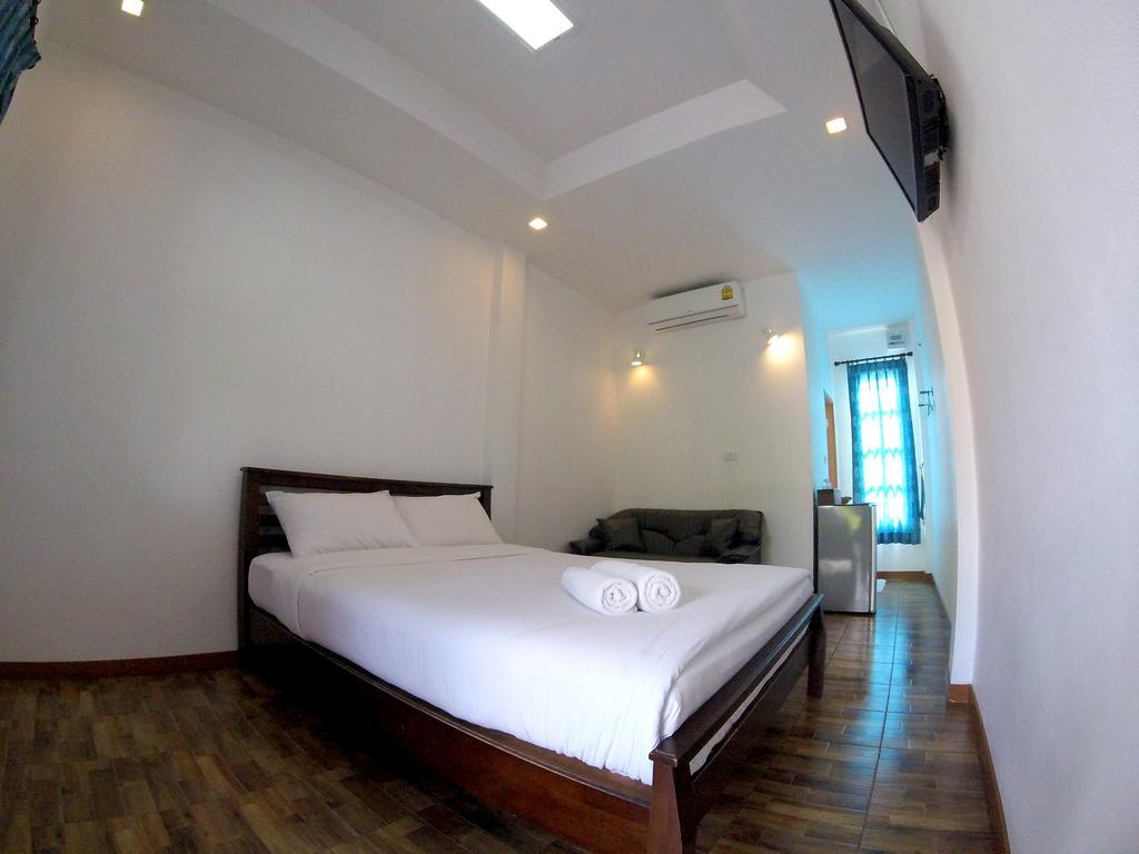 Toffee House Hotel Nakhon Nayok Exterior photo