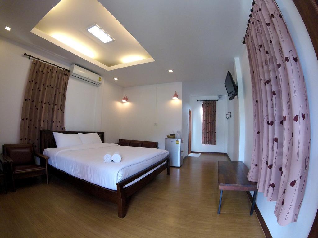 Toffee House Hotel Nakhon Nayok Exterior photo